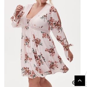 💖HOST PICK💖🆕2X LIGHT PINK FLORAL LACE-UP PEASANT DRESS